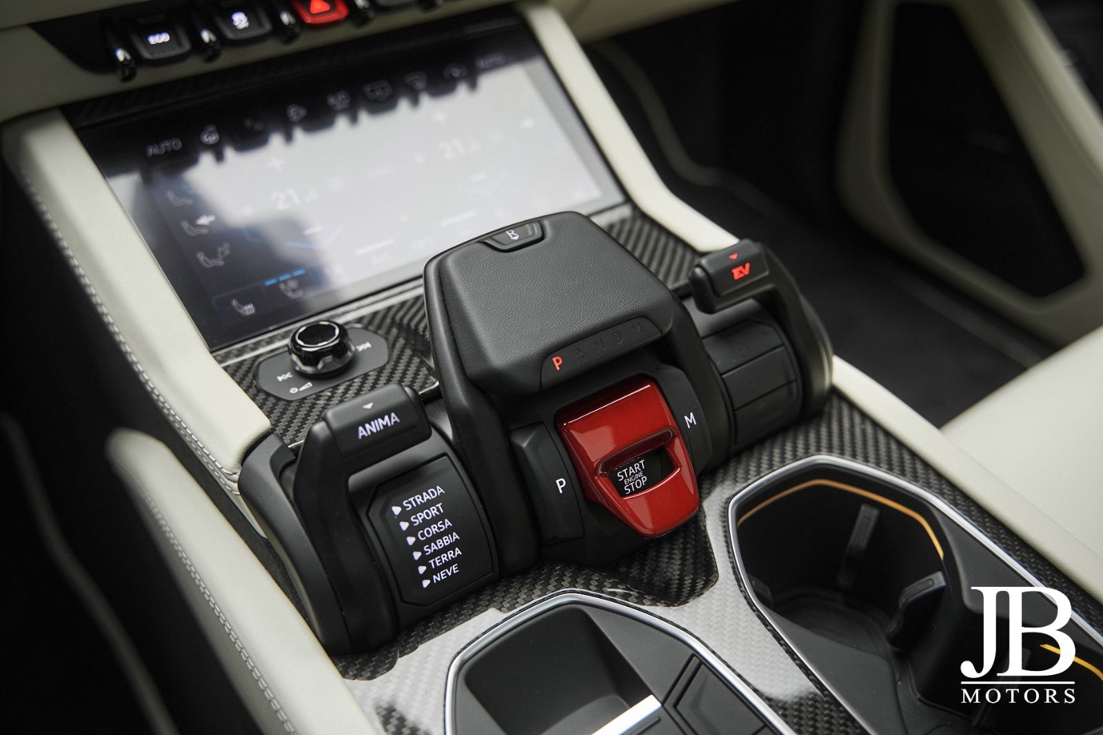 Fahrzeugabbildung Lamborghini Urus SE Panorama 3D B&O Carbon 23 Zoll