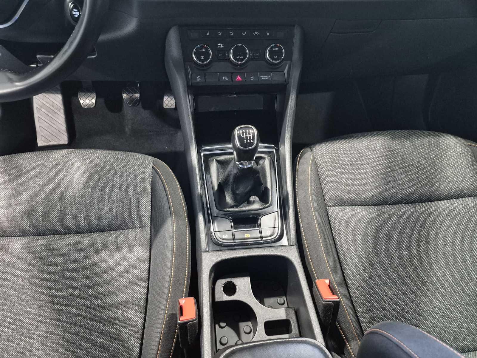 Skoda Karoq 1.0 TSI Clever  LED|Navi|Sitzhzg|Tempomat