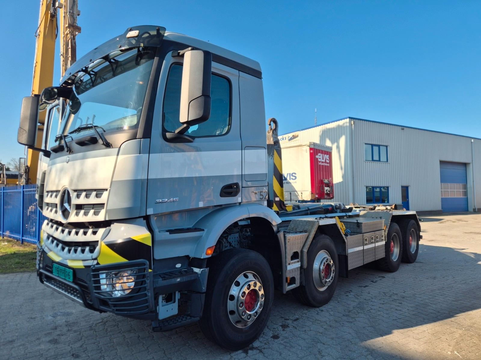 Mercedes-Benz Arocs 3245 8x4