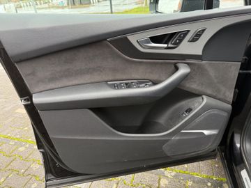 Audi Q7 - 10