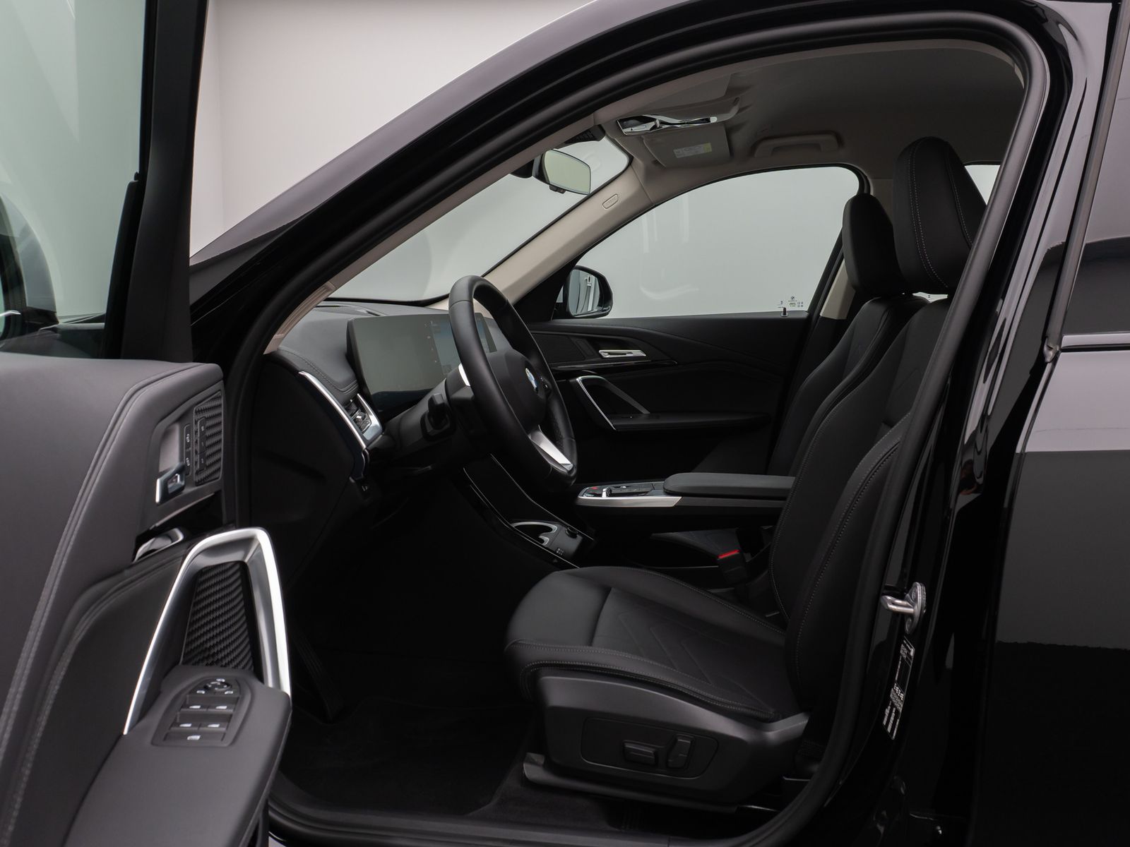 Fahrzeugabbildung BMW X1 sD18i xLine Kamera DAB Komfort Alarm AHK LED