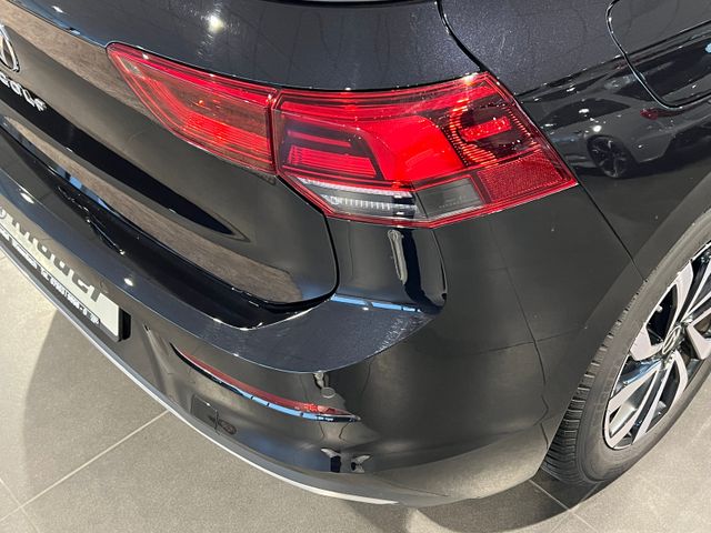 Volkswagen Golf 1.5 TSI Active | LED | Navi | App | DAB Volkswagen Golf 1.5 TSI Active | LED | Navi | App | DAB