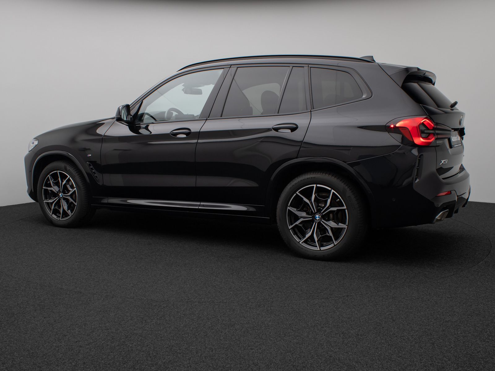 Fahrzeugabbildung BMW X3 xD30i M Sport Kamera DAB HiFi AdaptLED 19Zoll