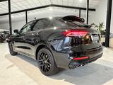 Maserati Levante Ultima Modena S *430 PS,Pano,Carbon,21" - Maserati Levante: Modena Ultima