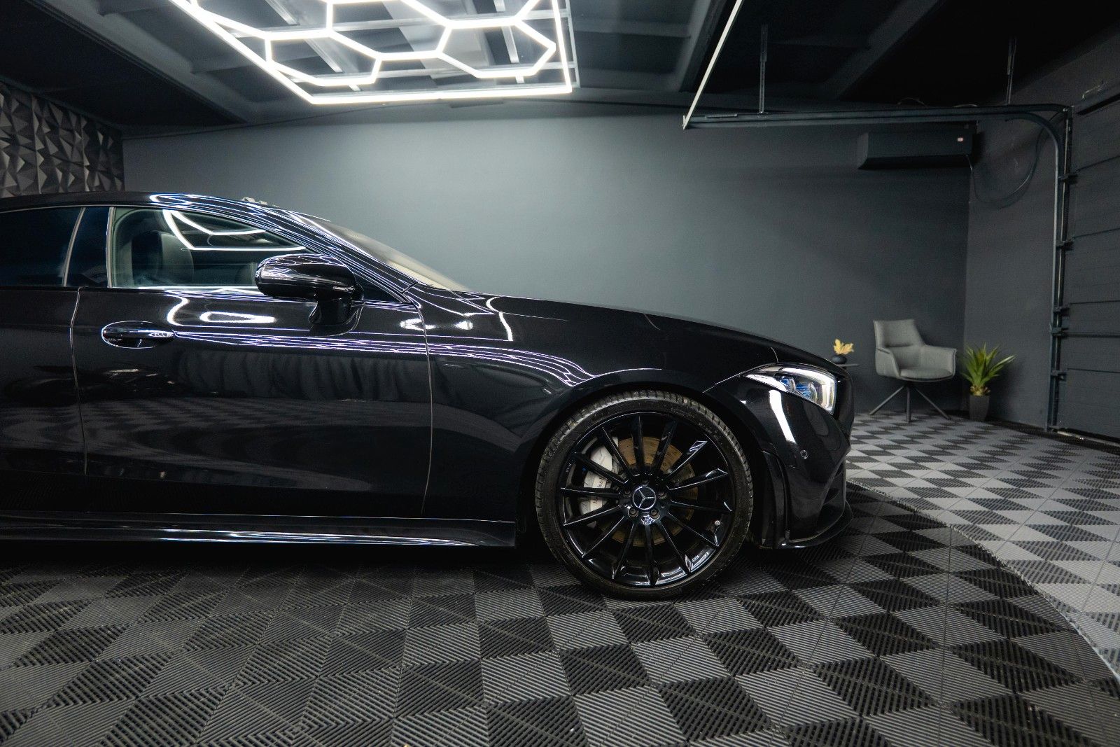 Fahrzeugabbildung Mercedes-Benz CLS 400d 4Matic AMG Night-Paket *Burmester*ACC*