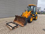 JCB 409 Bucket + Forks! - JCB LKWs