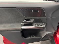 MERCEDES-BENZ GLA 250 4M AMG*PANO*NIGHT*MULTIBEAM*KAMERA*DISTR MERCEDES-BENZ GLA 250 4M AMG*PANO*NIGHT*MULTIBEAM*KAMERA*DISTR