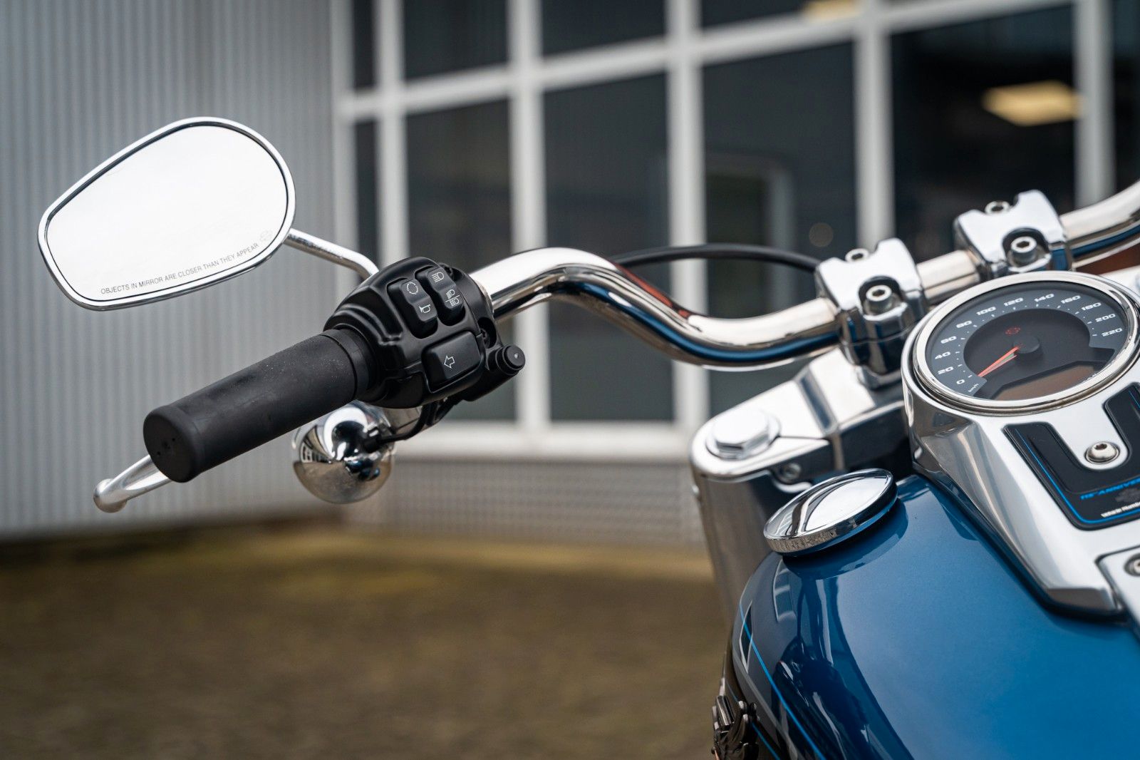 Fahrzeugabbildung Harley-Davidson FLFBS FAT BOY SOFTAIL 114 CUI ANV. JEKILL&HYDE