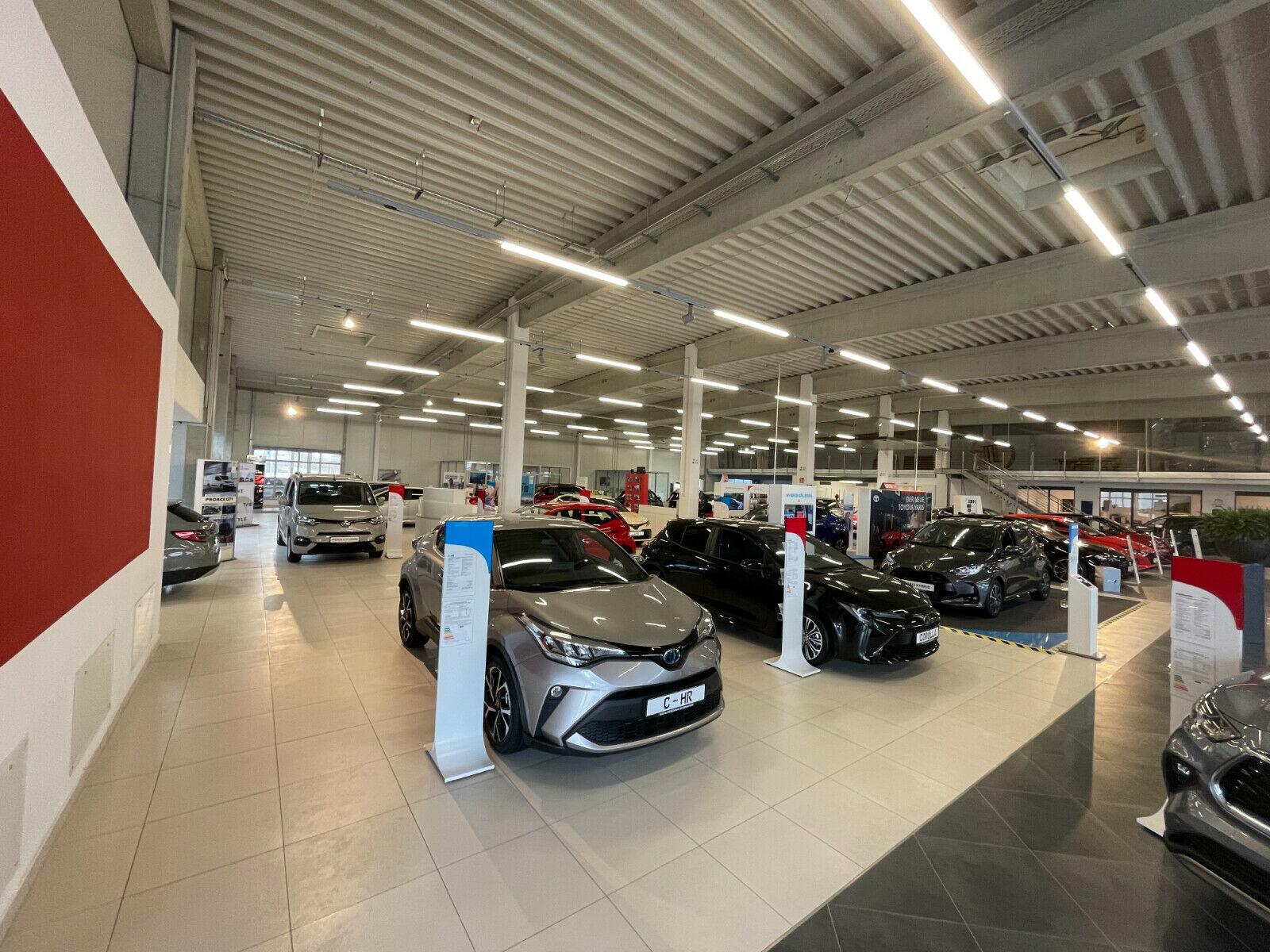 showroom-image-bottom