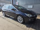 Opel Astra 1.4 T 4Zylinder Automatik/SitzH/RückfahrK - Opel Astra mit Benzin-Antrieb: Schiebedach, Kombi