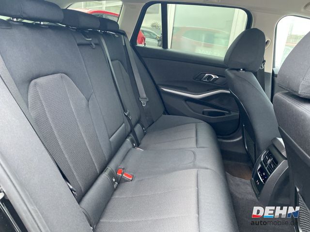 BMW 320 d Touring Curved ACC AHK Head Up Live Coc Pr