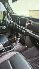 Jeep Wrangler 2.0 T-GDi Sahara Black / Black - Jeep Wrangler mit Schiebedach