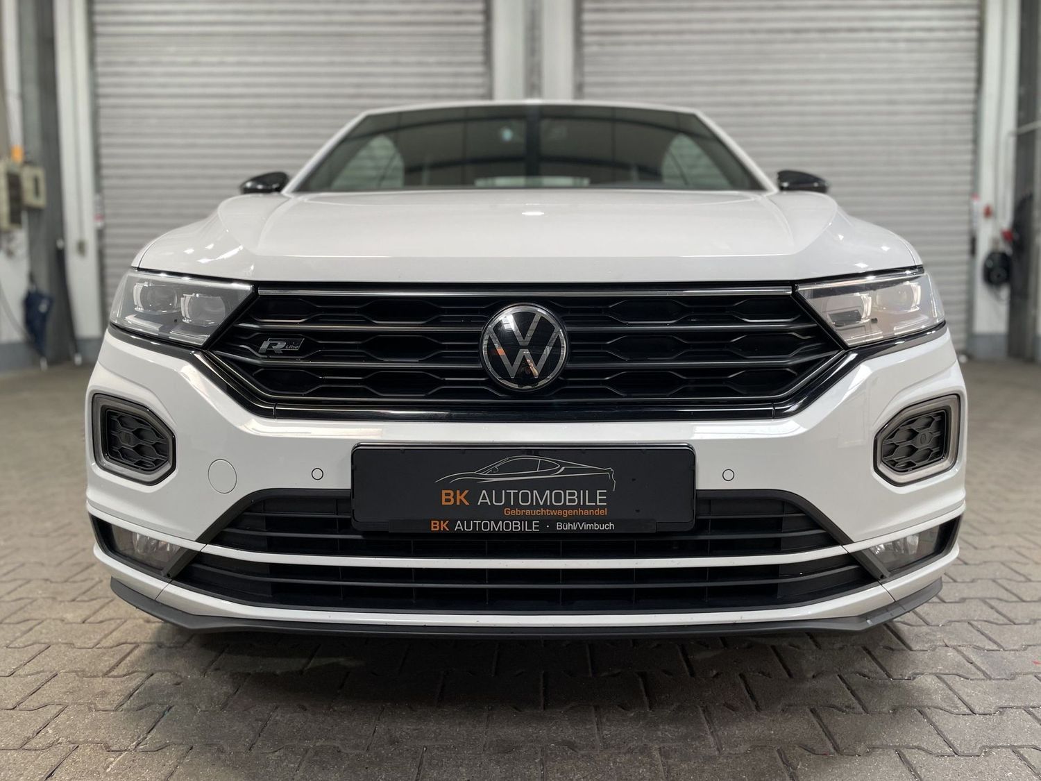 Fahrzeugabbildung Volkswagen T-Roc 1.5TSI R-Line DSG#LED#Leder#ACC#Spur