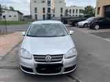 Volkswagen Vw Jetta 1.6 - gebrauchte VW Jetta aus dem Jahr 2009