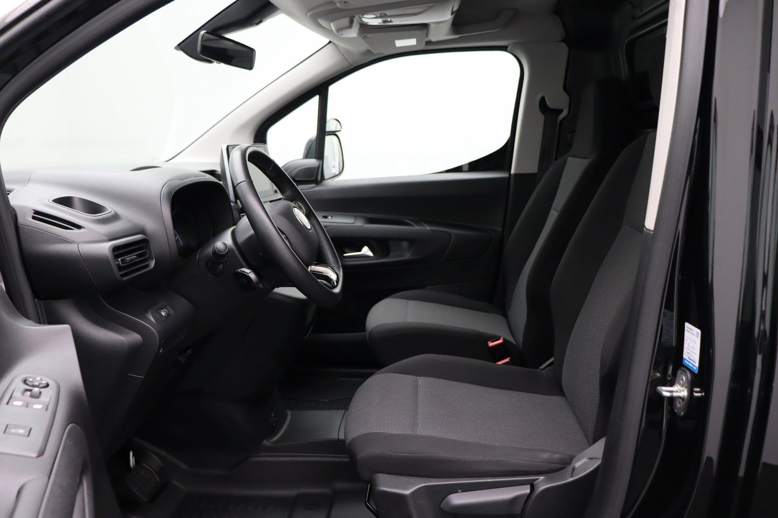 Fahrzeugabbildung Fiat E- Doblò Cargo L2 KAWA AHK Kamera