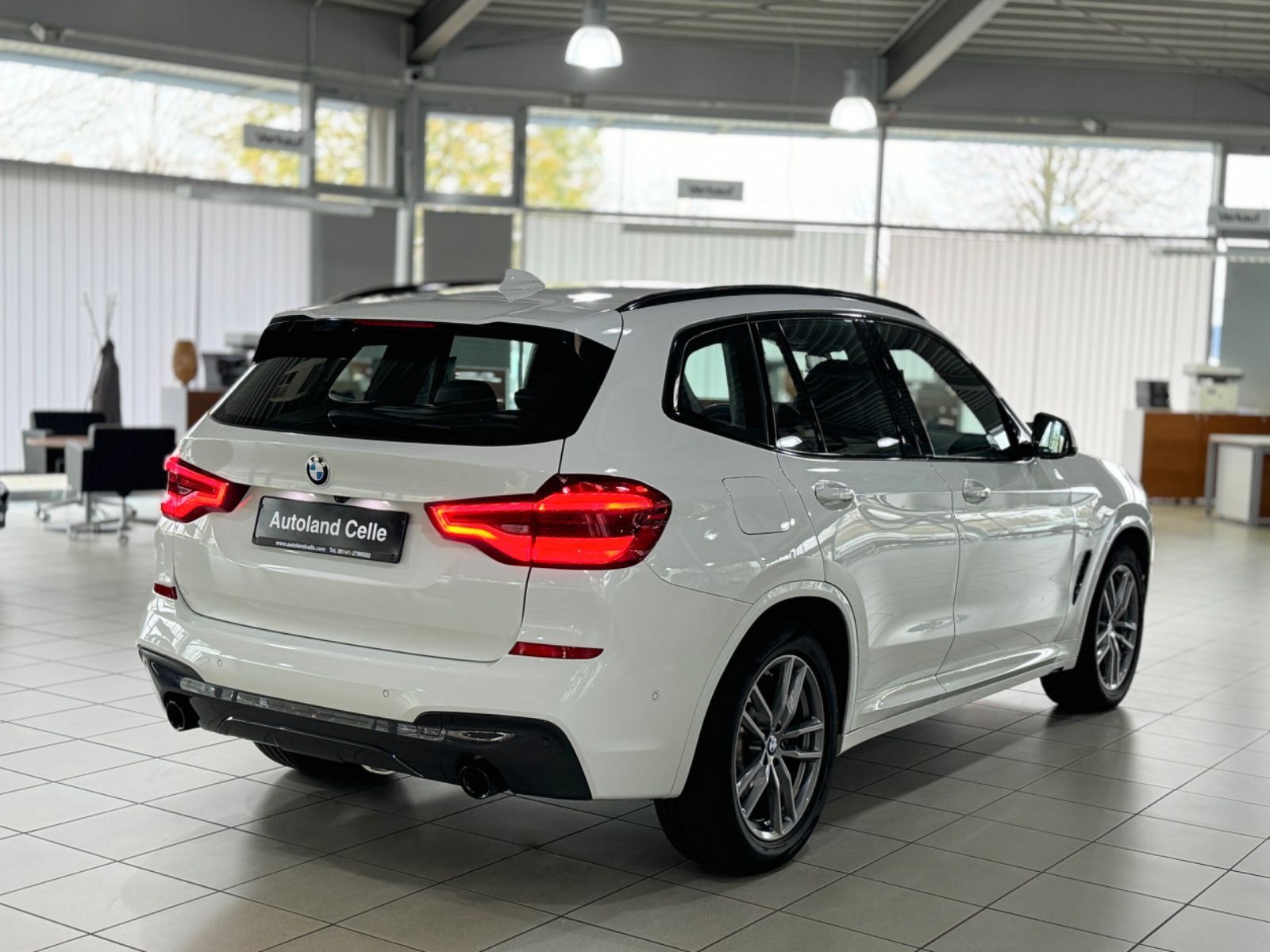 Fahrzeugabbildung BMW X3 xD20d M Sport Kamera DAB CockPitPro Alarm AHK