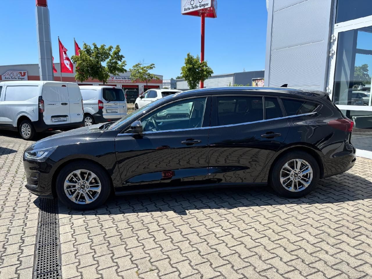 Fahrzeugabbildung Ford Focus Turnier Titanium