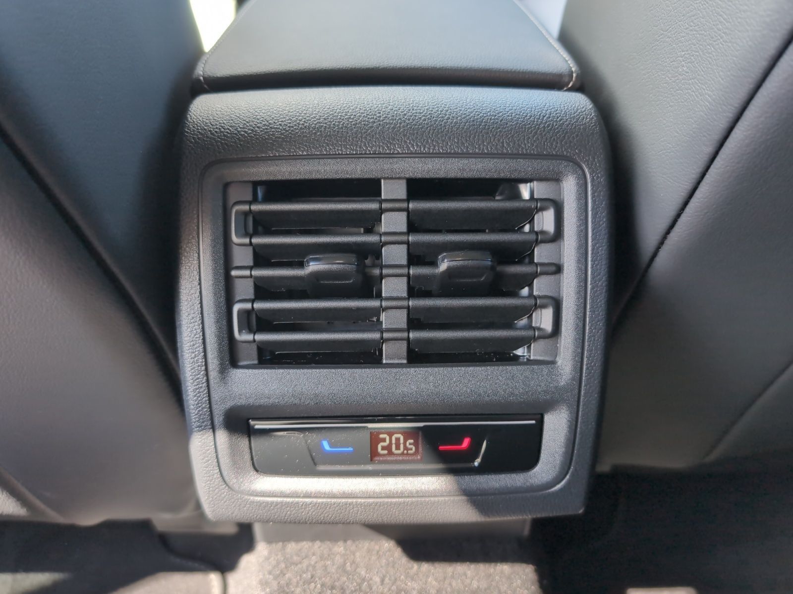 Volkswagen Golf - Bild 25