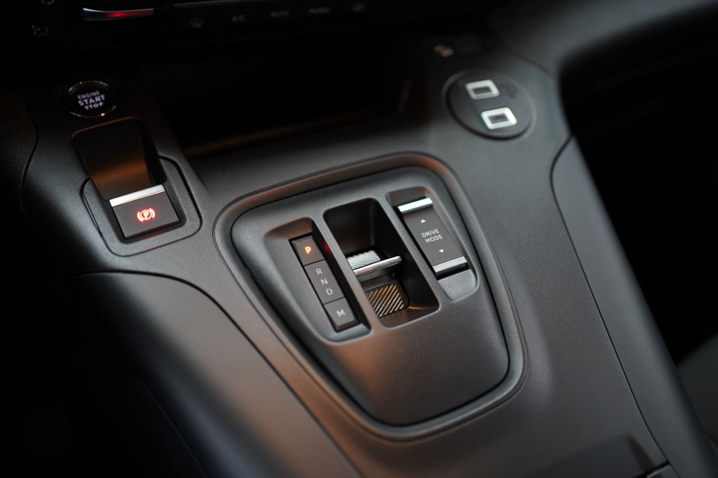 Fahrzeugabbildung Citroën Berlingo XL BlueHDi 130 EAT8 Max 7 Sitzer