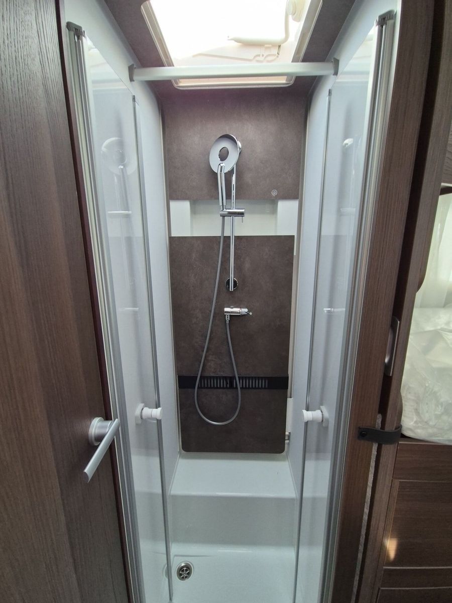 Fahrzeugabbildung Adria Coral Supreme 670 DL Klimaauto, LED, Navi, RFK