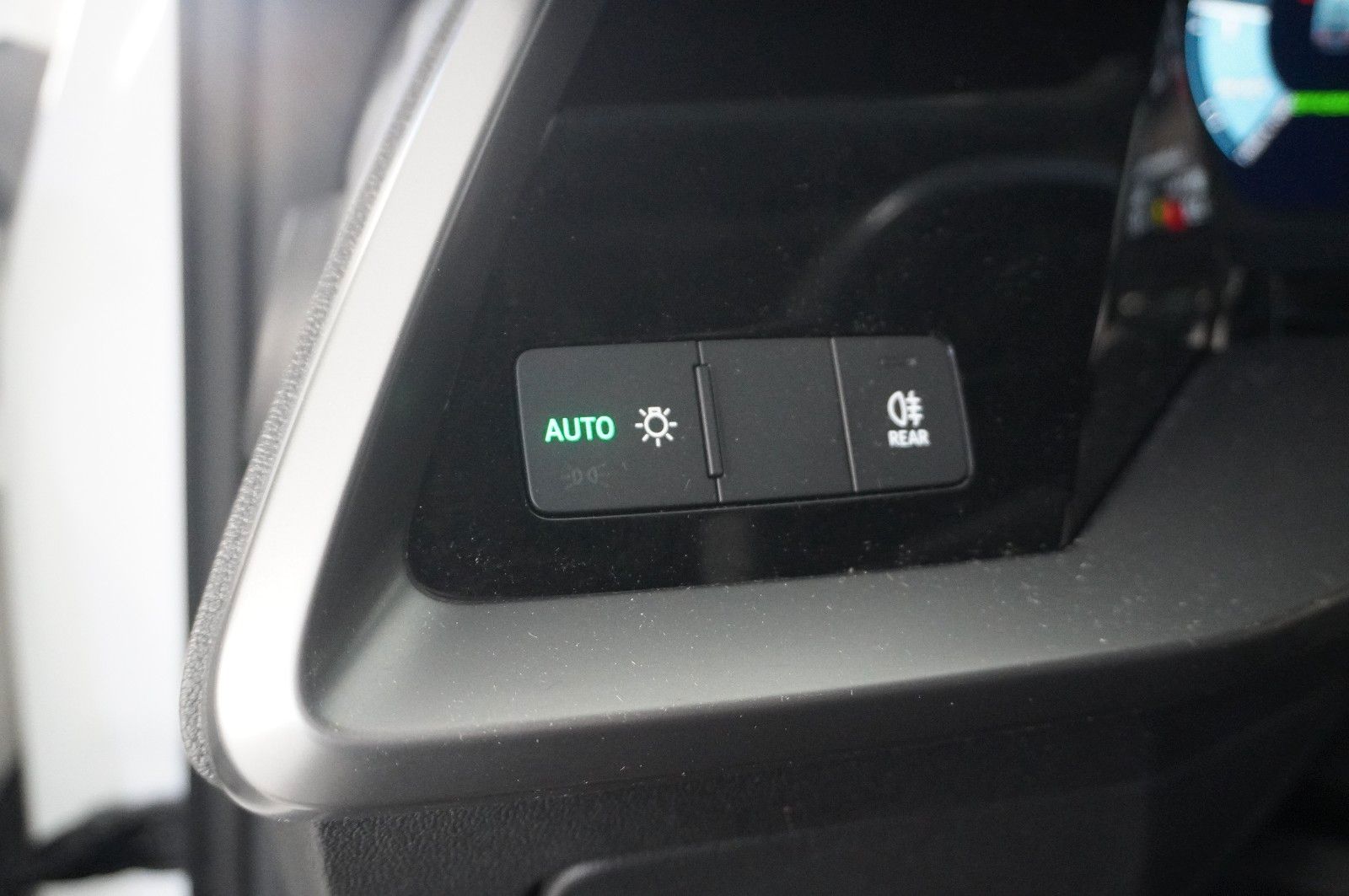 Fahrzeugabbildung Audi A3 Sportback 35 TFSI NAVI/LED/SPORT/SHZ/VIRT/DAB