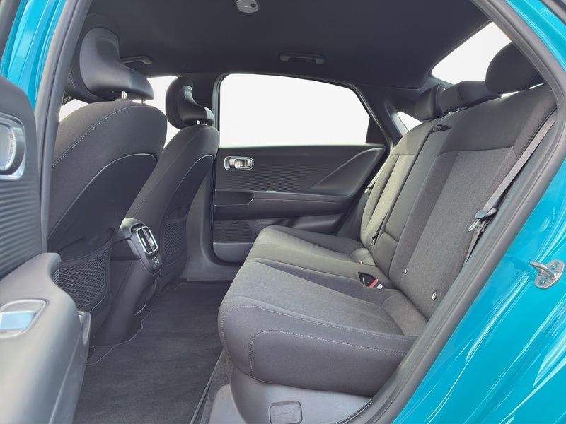 Fahrzeugabbildung Hyundai IONIQ 6 ELEKTRO 53 kWh SHZ LHZ NAVI LED KAMERA