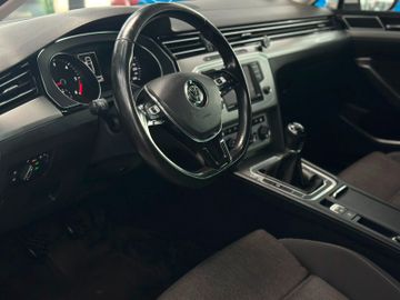 Volkswagen Passat Variant - 8