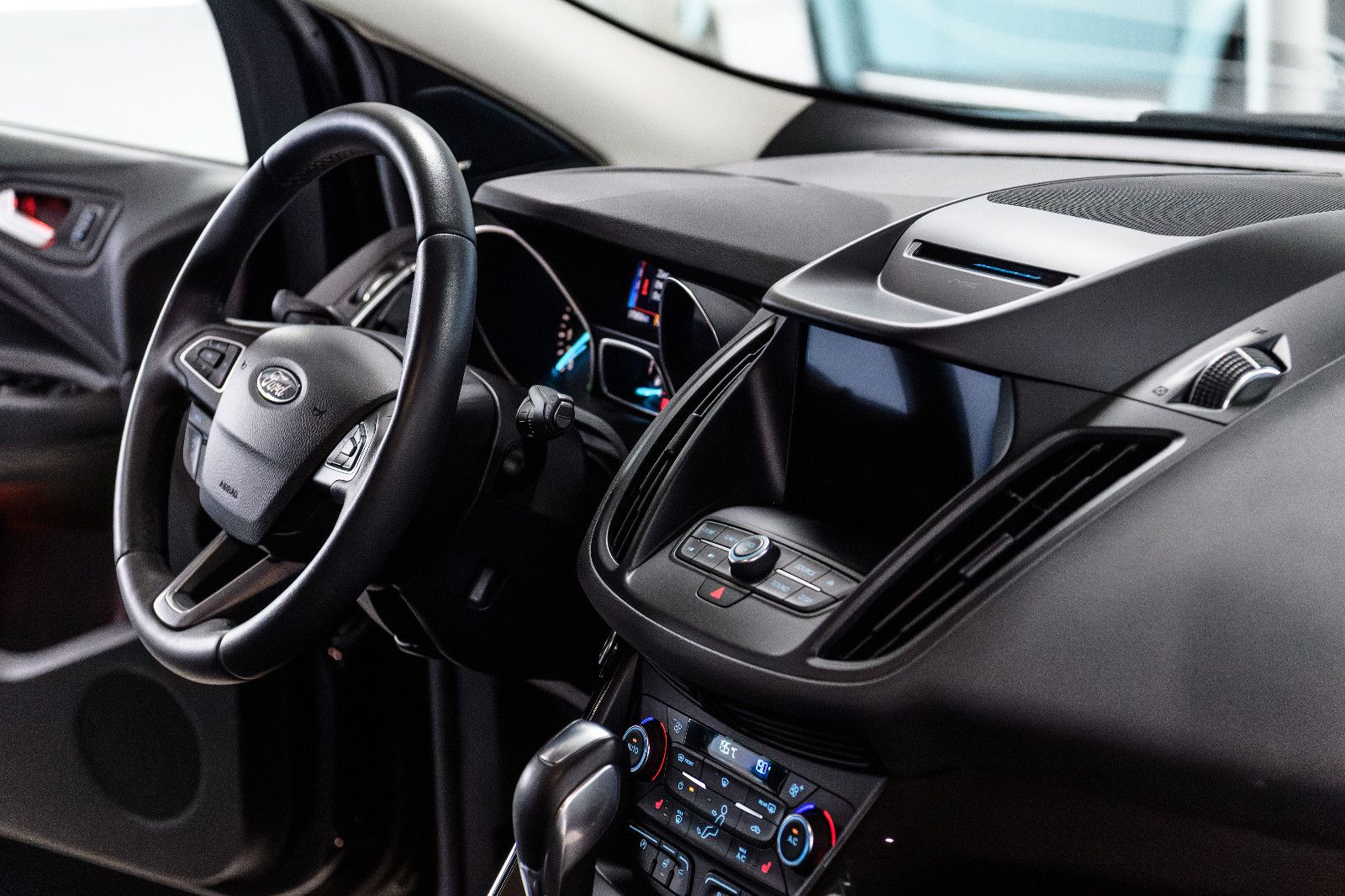 Fahrzeugabbildung Ford Kuga Titanium 260,- ohne Anzahlung