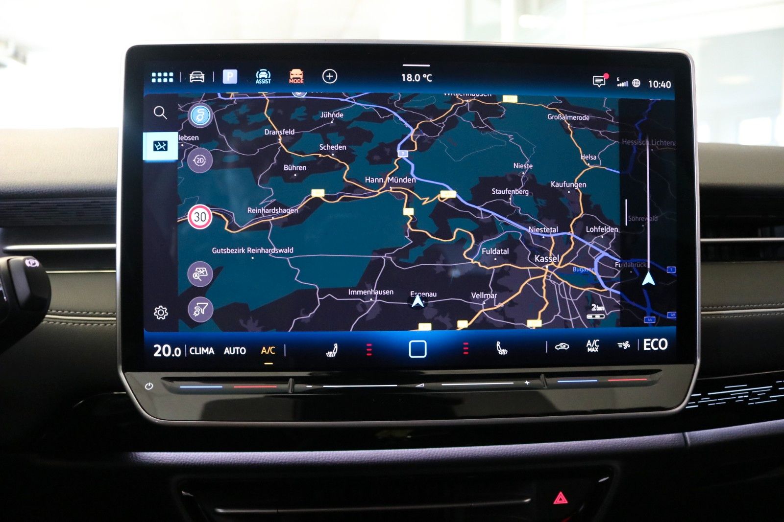Volkswagen ID.7 Tourer Pro AHK HUD 360° Matrix Memory 99% foto 24