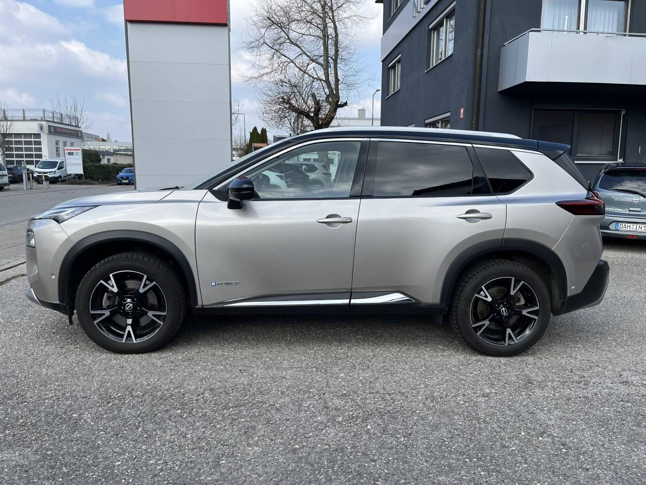 Nissan X-Trail Tekna e-4ORCE 214PS 4x4 AHK 8x Klima