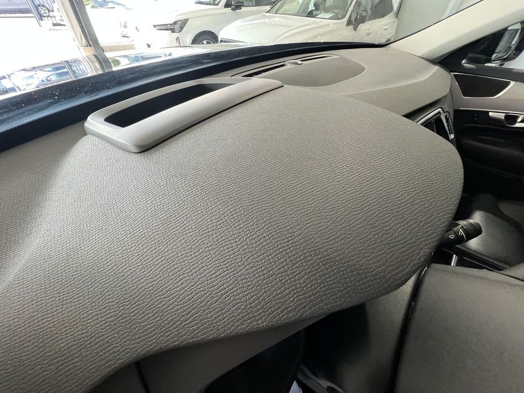 Volvo XC90 B5 (D) Momentum Pro AWD BLIS HeadUp Pano