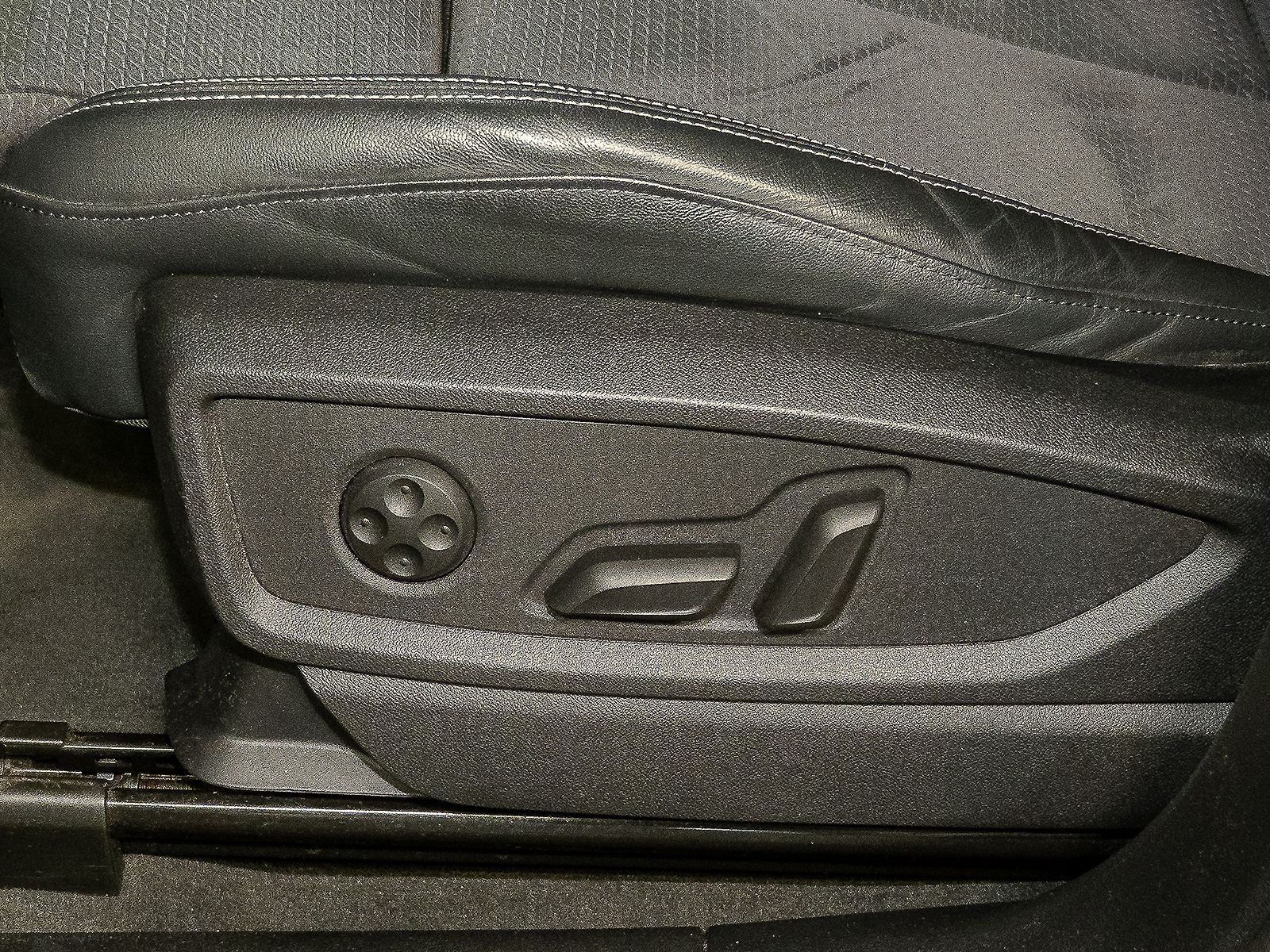 Audi SQ5 - Bild 22