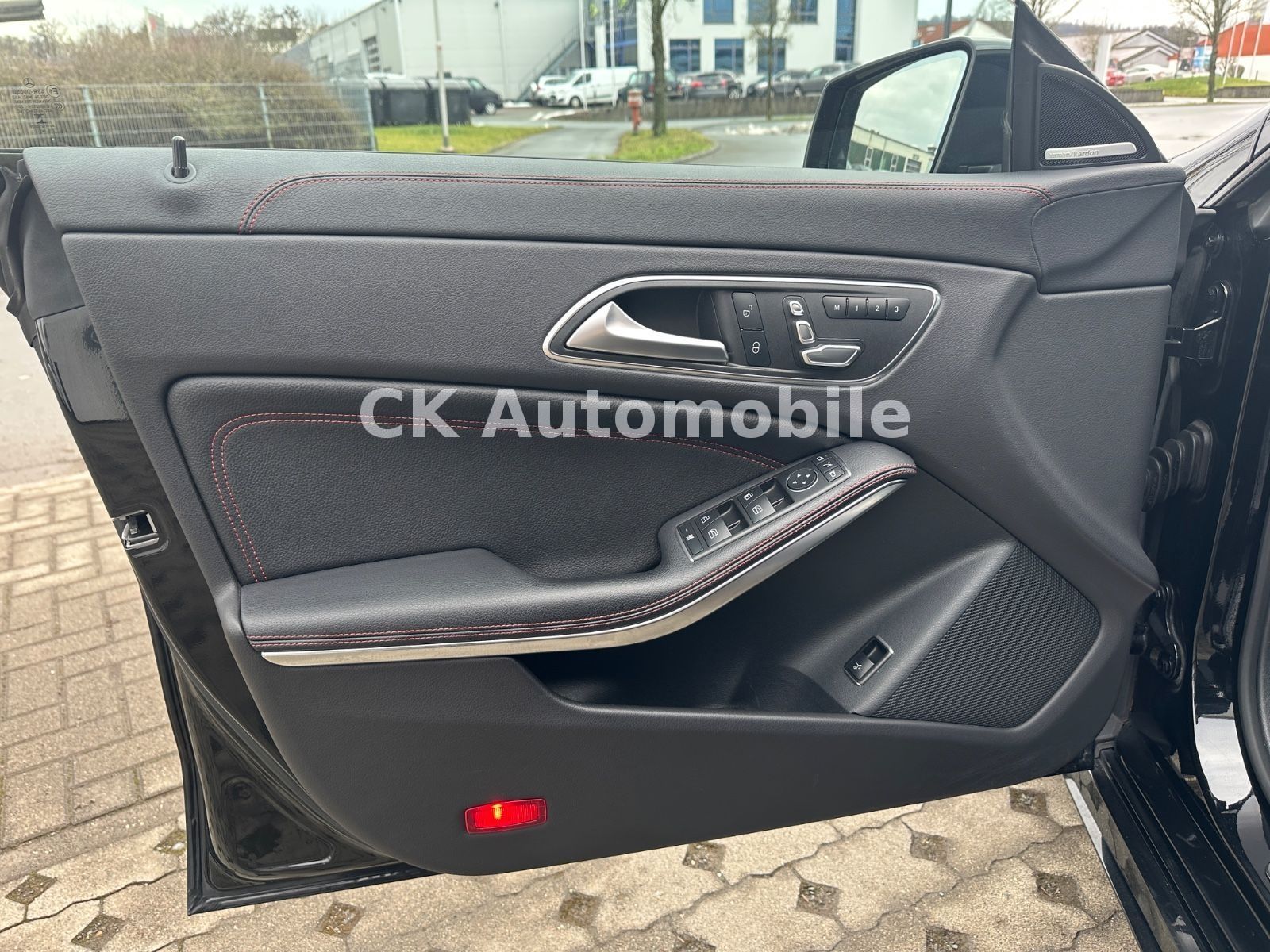 Fahrzeugabbildung Mercedes-Benz CLA 220 CDI Shooting Brake/4Matic/AMG-Line/LED