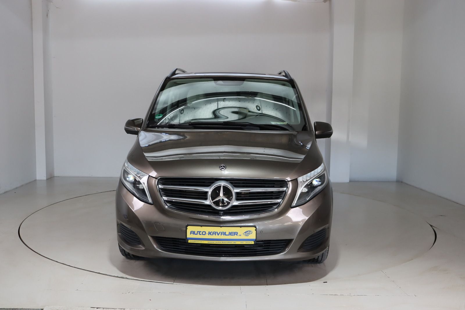 Fahrzeugabbildung Mercedes-Benz V 250 d 4matic Avantgarde * lang * 360 * ILS