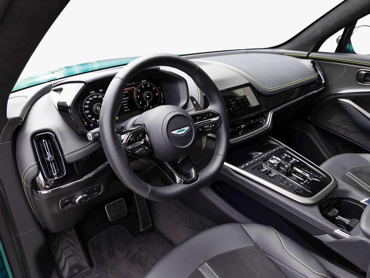 Aston Martin DBX 707 -Podium Green-