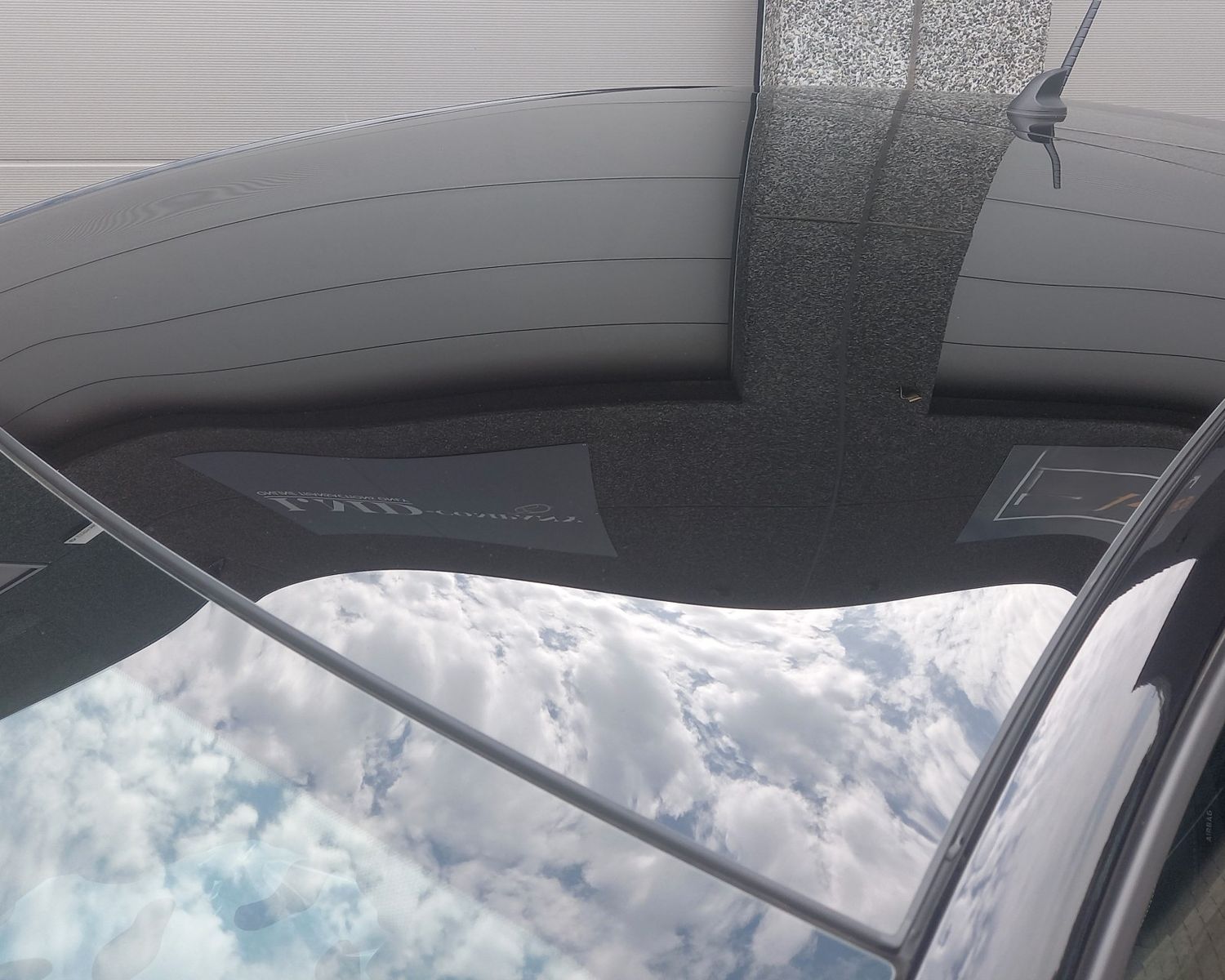 Peugeot e208 GT PACK 50kWh/100KW 136 AMBI*KAM*PANO*17 imagem 3