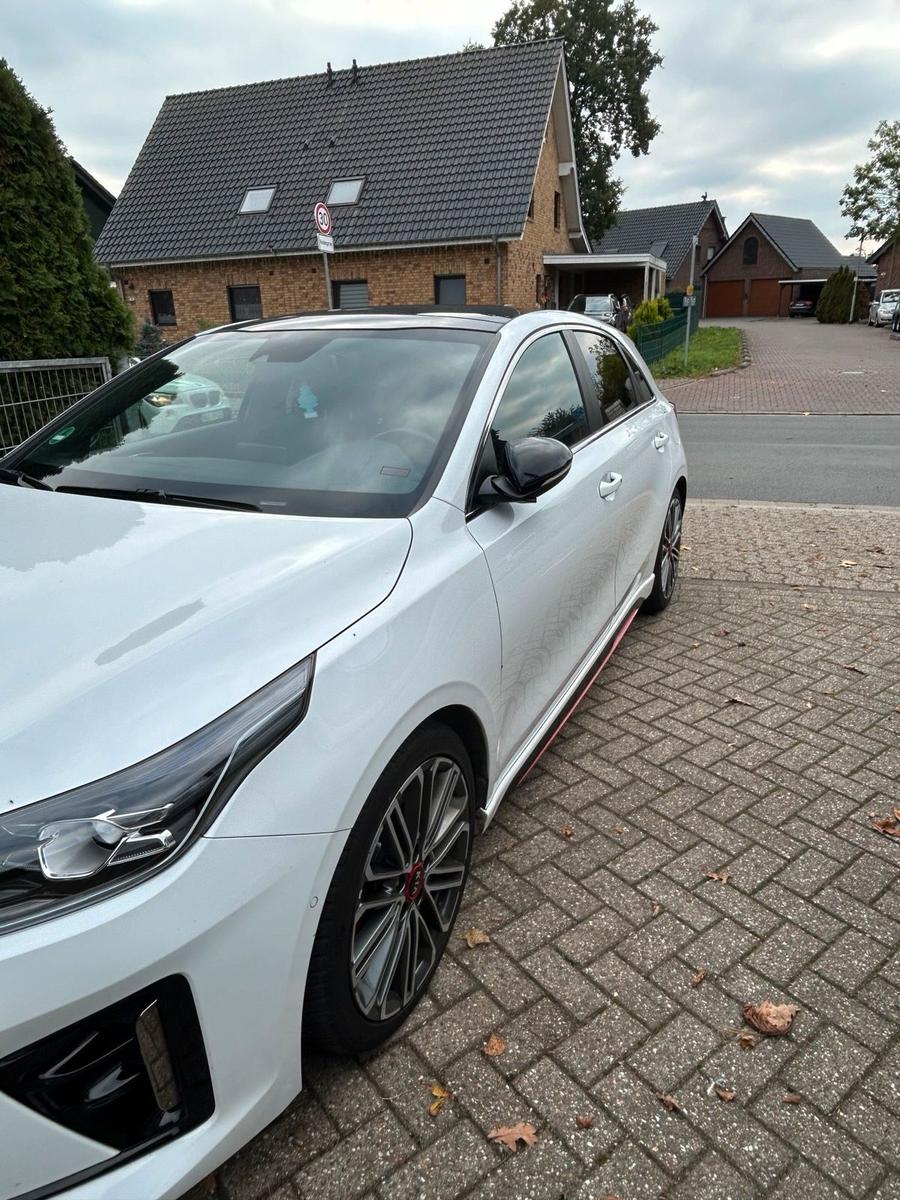 Kia Andere