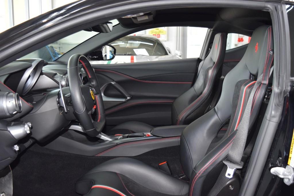 Ferrari 812 SF Lifting Racingsitze 