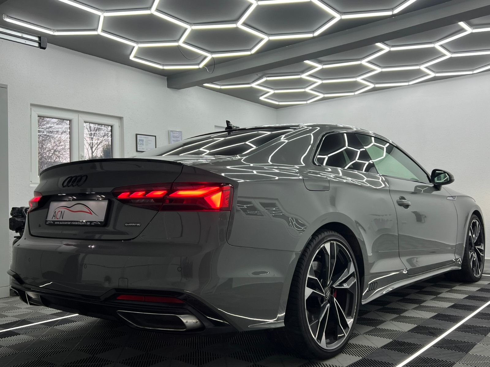 Fahrzeugabbildung Audi A5 Coupe 50 TDI Quattro Edition One S-LINE PLUS