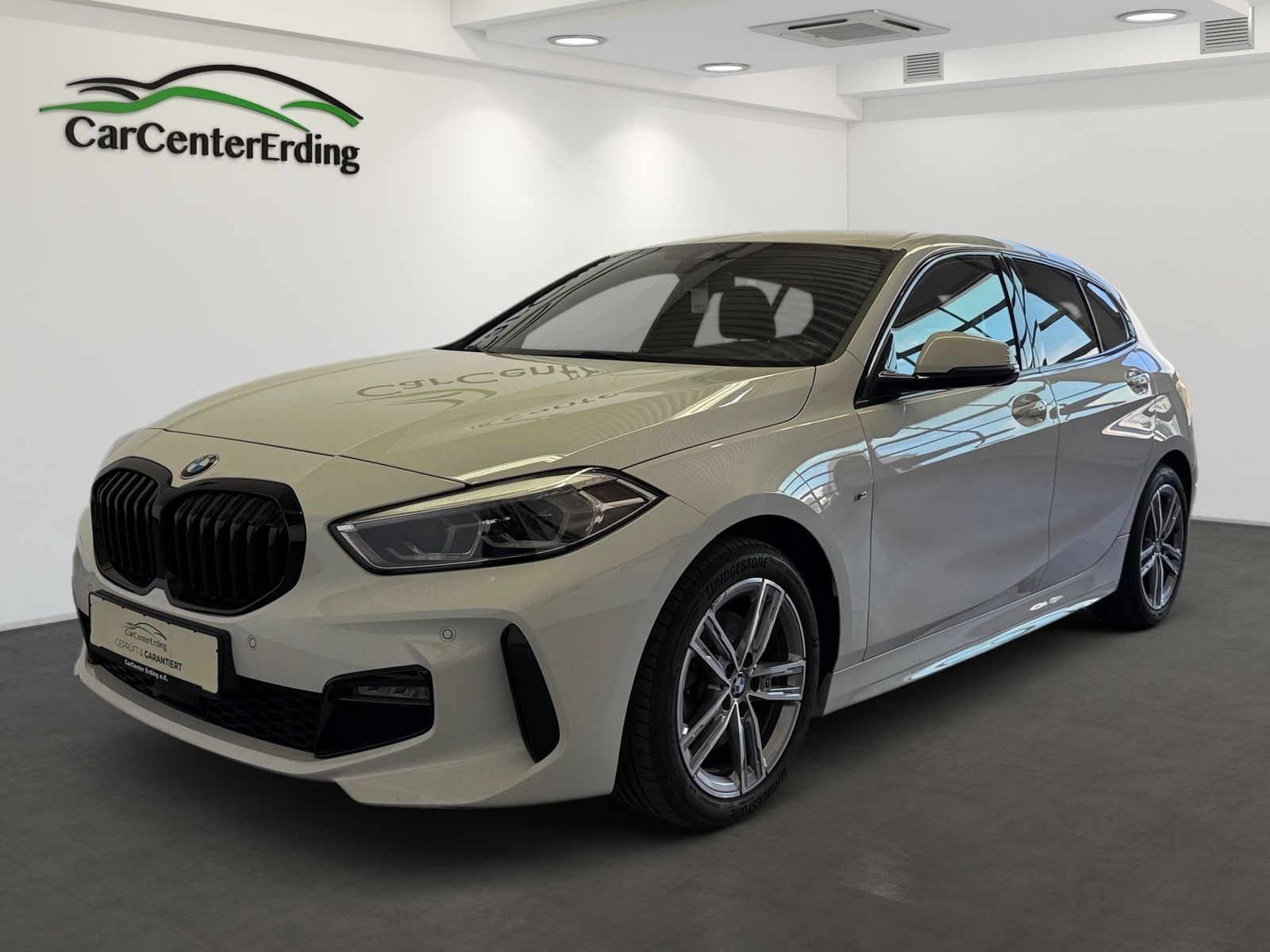 BMW 118 118iLim.*M Sport*LED*Navi*LiveCockpit*HiFi*PDC* - Bild 1