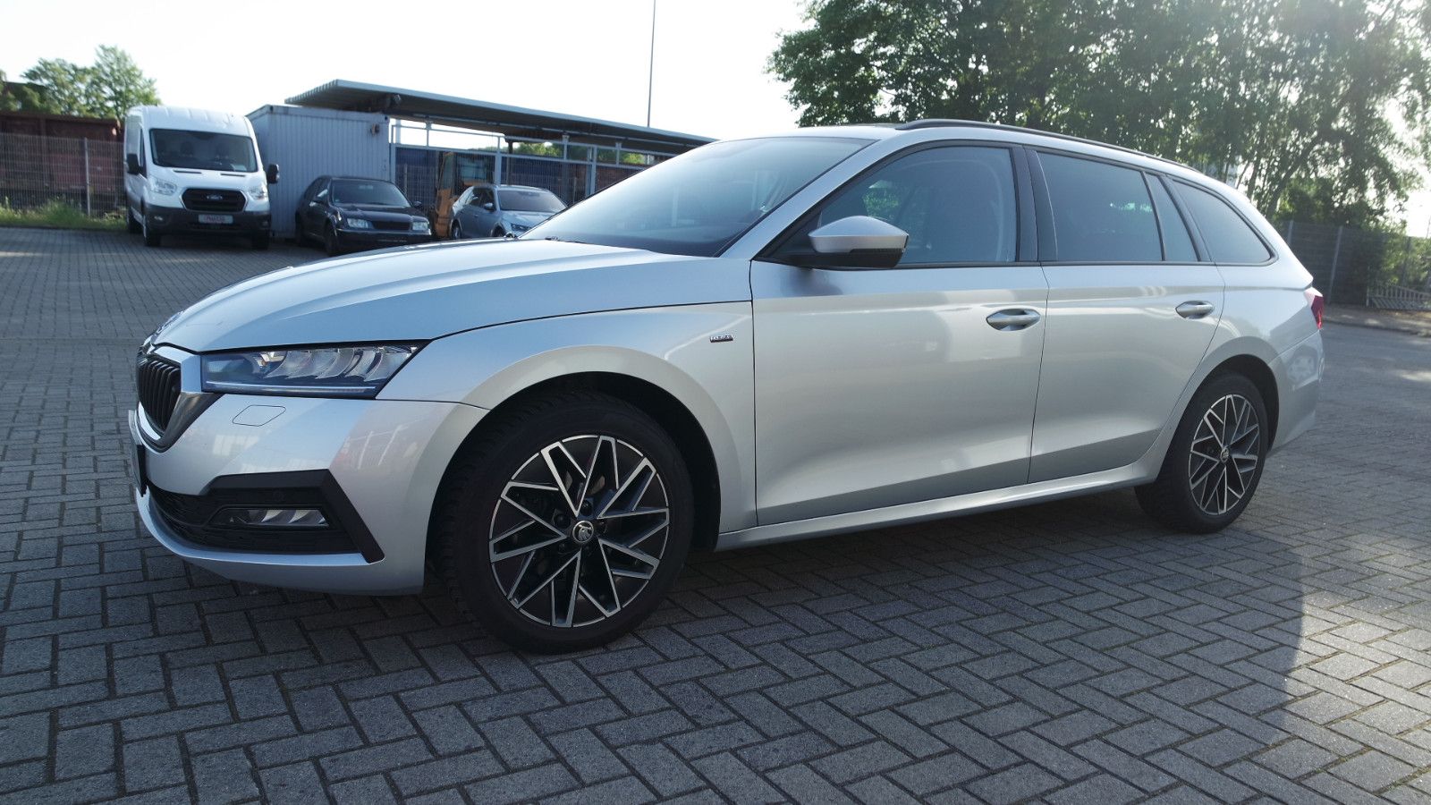 Skoda Octavia - 1