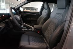 AUDI SQ5 TFSI | Pano | Carbon | Tech pro | HuD | B&O AUDI SQ5 TFSI | Pano | Carbon | Tech pro | HuD | B&O