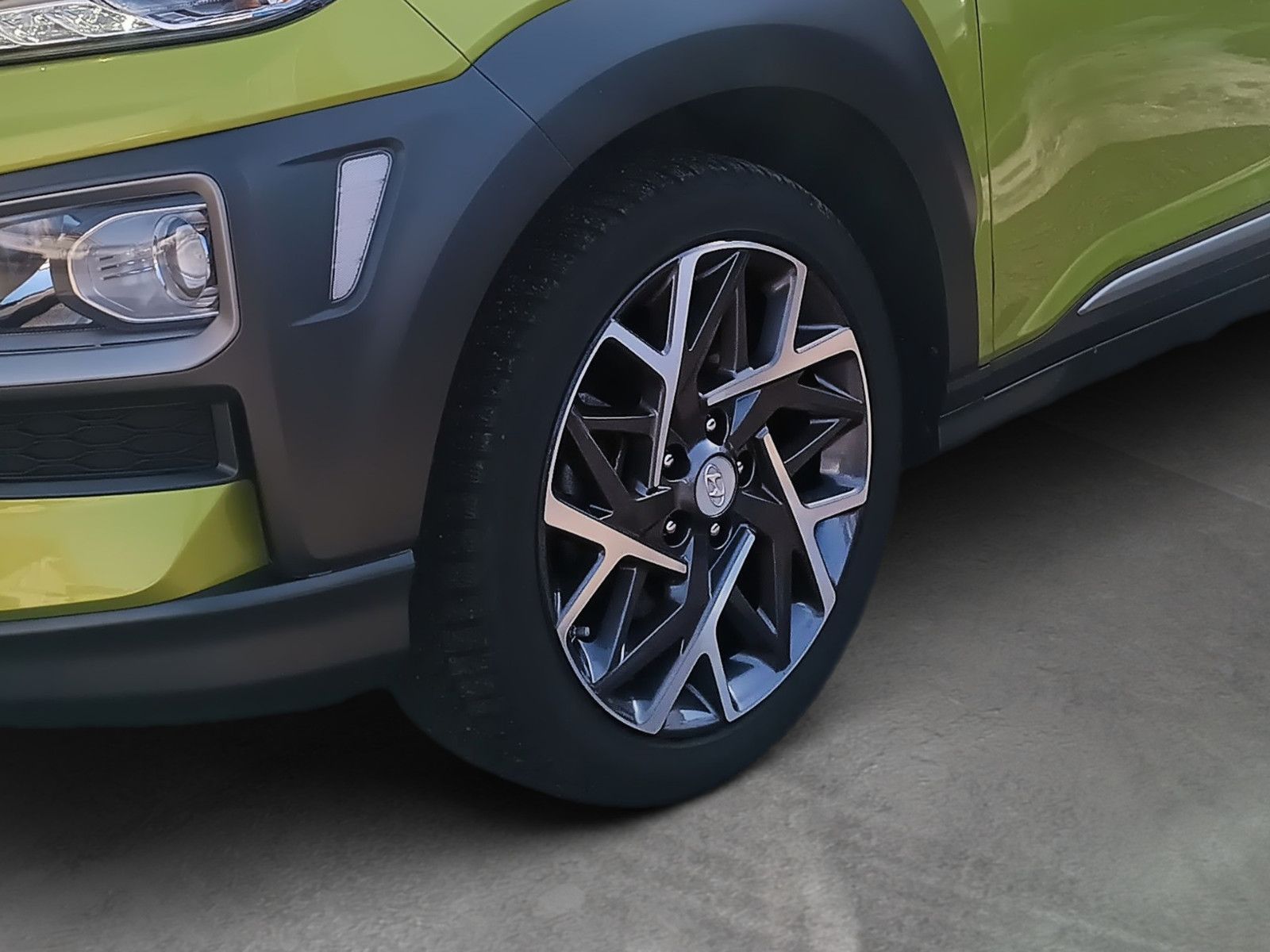 Fahrzeugabbildung Hyundai Kona Style Hybrid Navi Dachlack.