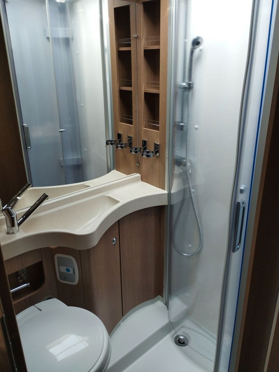 Fahrzeugabbildung Carthago C1-tourer I 143 KB LE comfort Mercedes