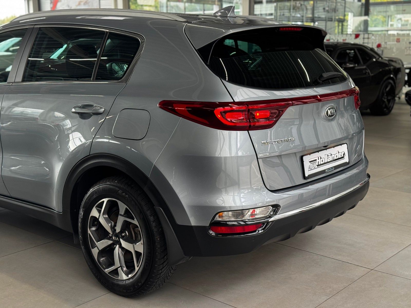 Fahrzeugabbildung Kia Sportage 1.6T Spirit DAB Navi Sitzheizung TOP