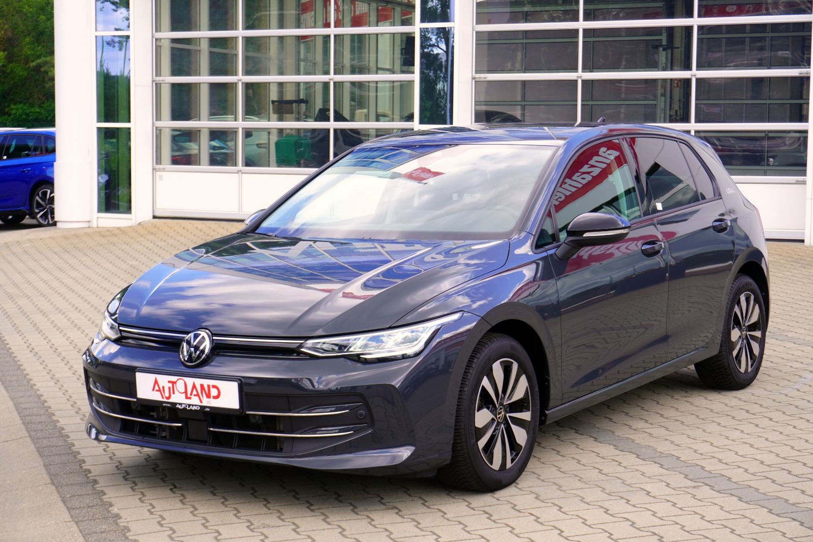 Volkswagen Golf VIII 1.5 eTSI Goal DSG LED Navi App-Connect imagem 2