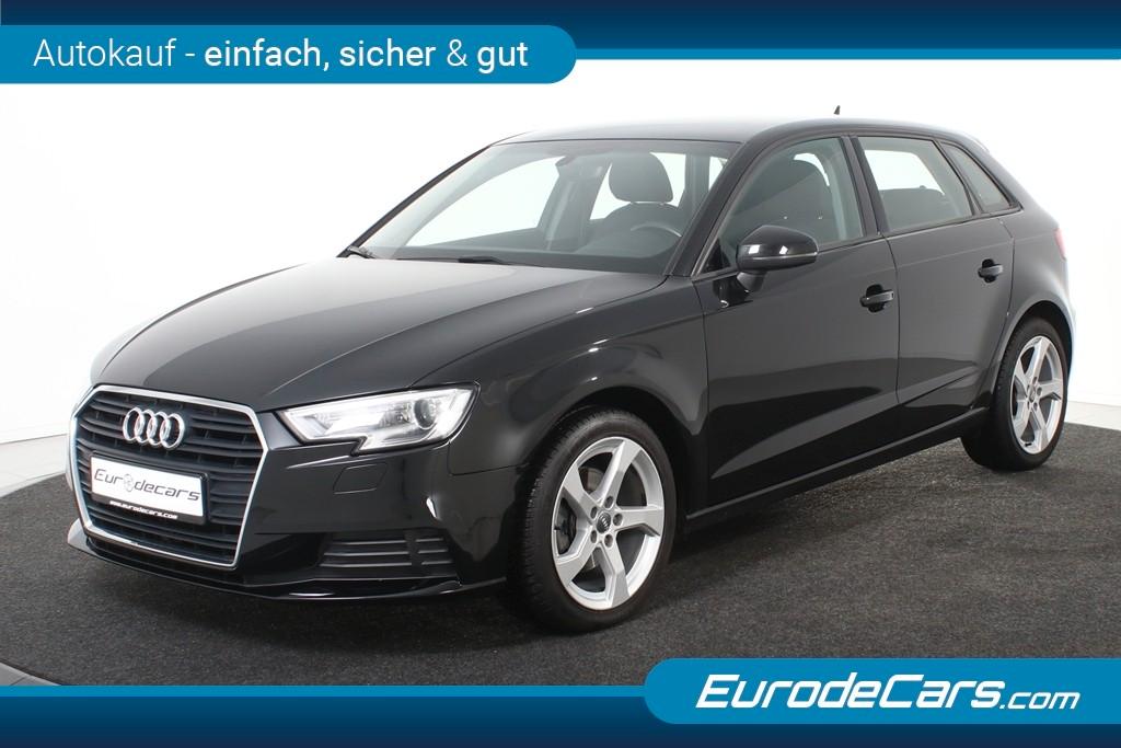 Audi A3 30 TFSI Sportback *1.Hand*Navi*AHK*Carplay*