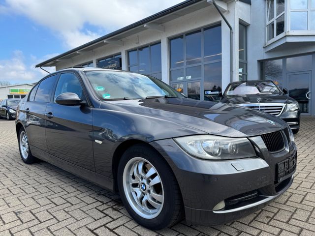 BMW 320d Lim. Automatik/Navi/Xenon/Leder/Schiebedach