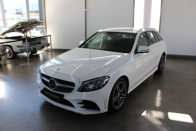 Vorschaubild von: Mercedes-Benz
C 220 d T AMG DISTRONIC LED COMAND Kamera Memory