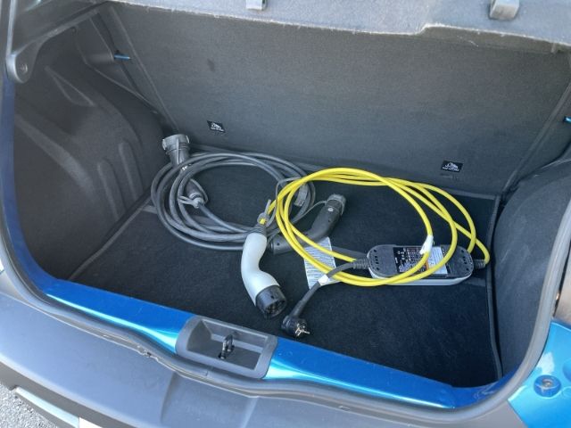 Fahrzeugabbildung Dacia Spring Electric 45 Essential Tempomat, Telefonvo